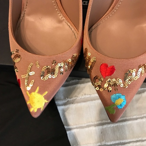 Dolce and Gabbana embroidered pump - Picture 5 of 8